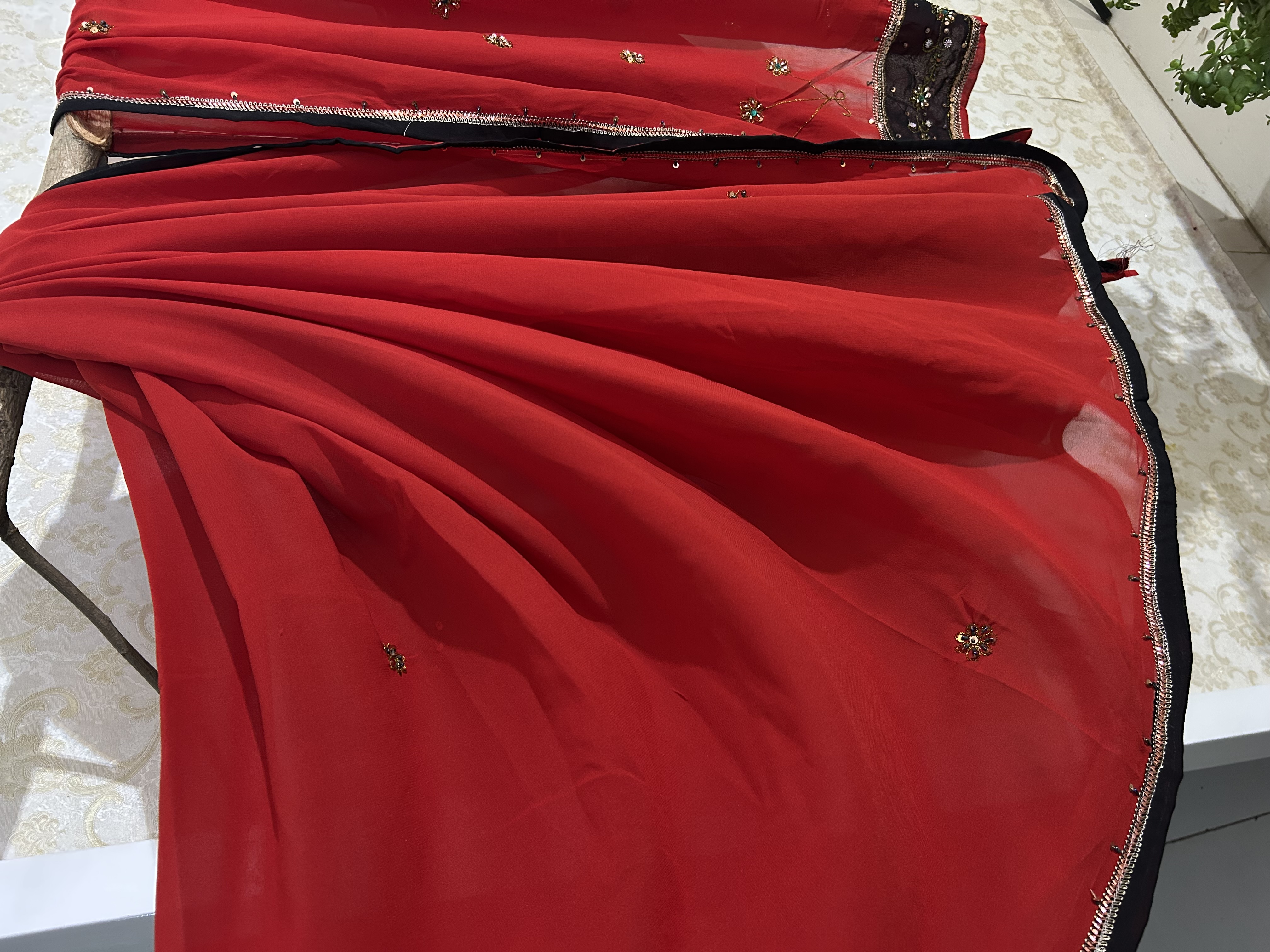 Lalita thread embroidered saree — image 2