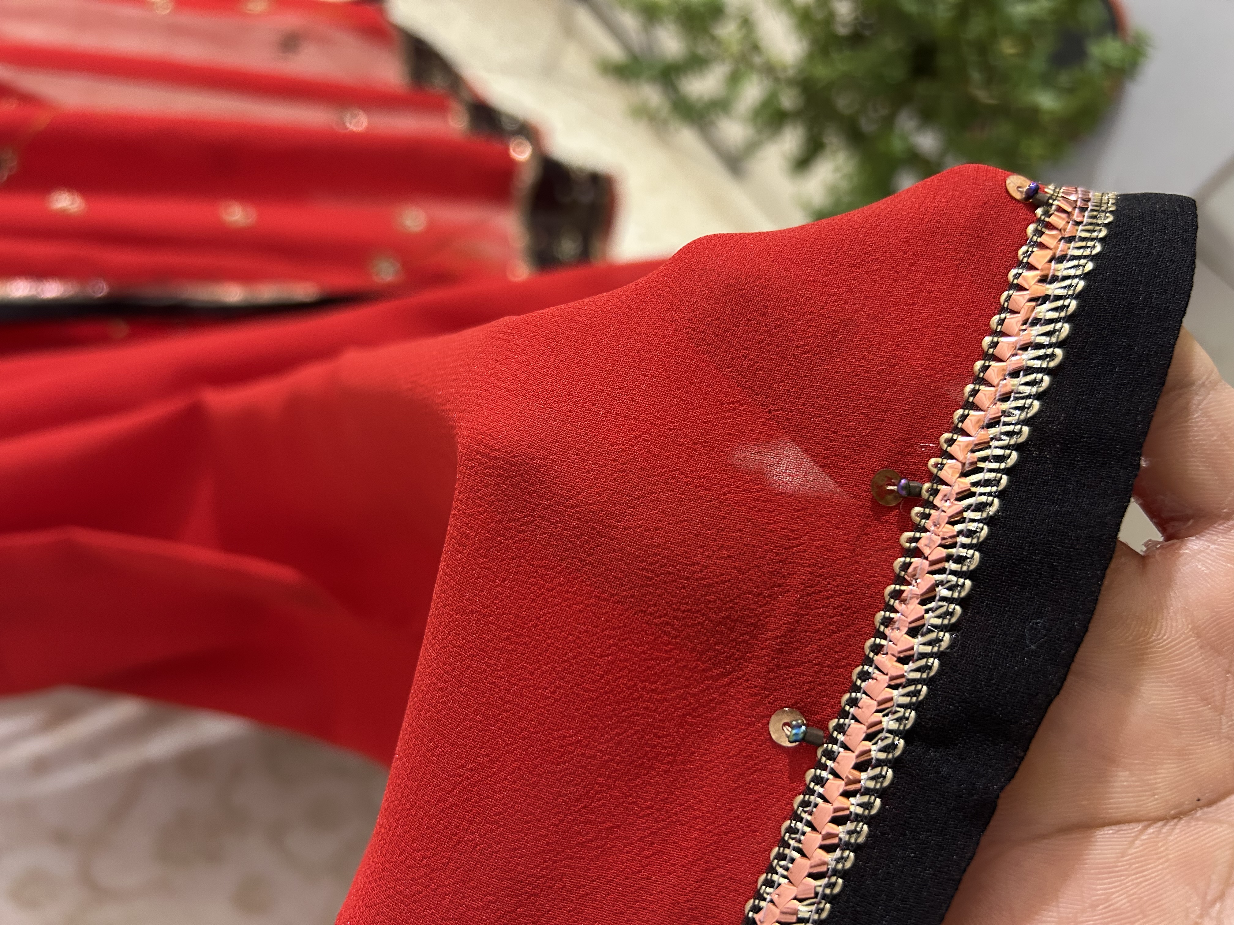 Lalita thread embroidered saree — image 3