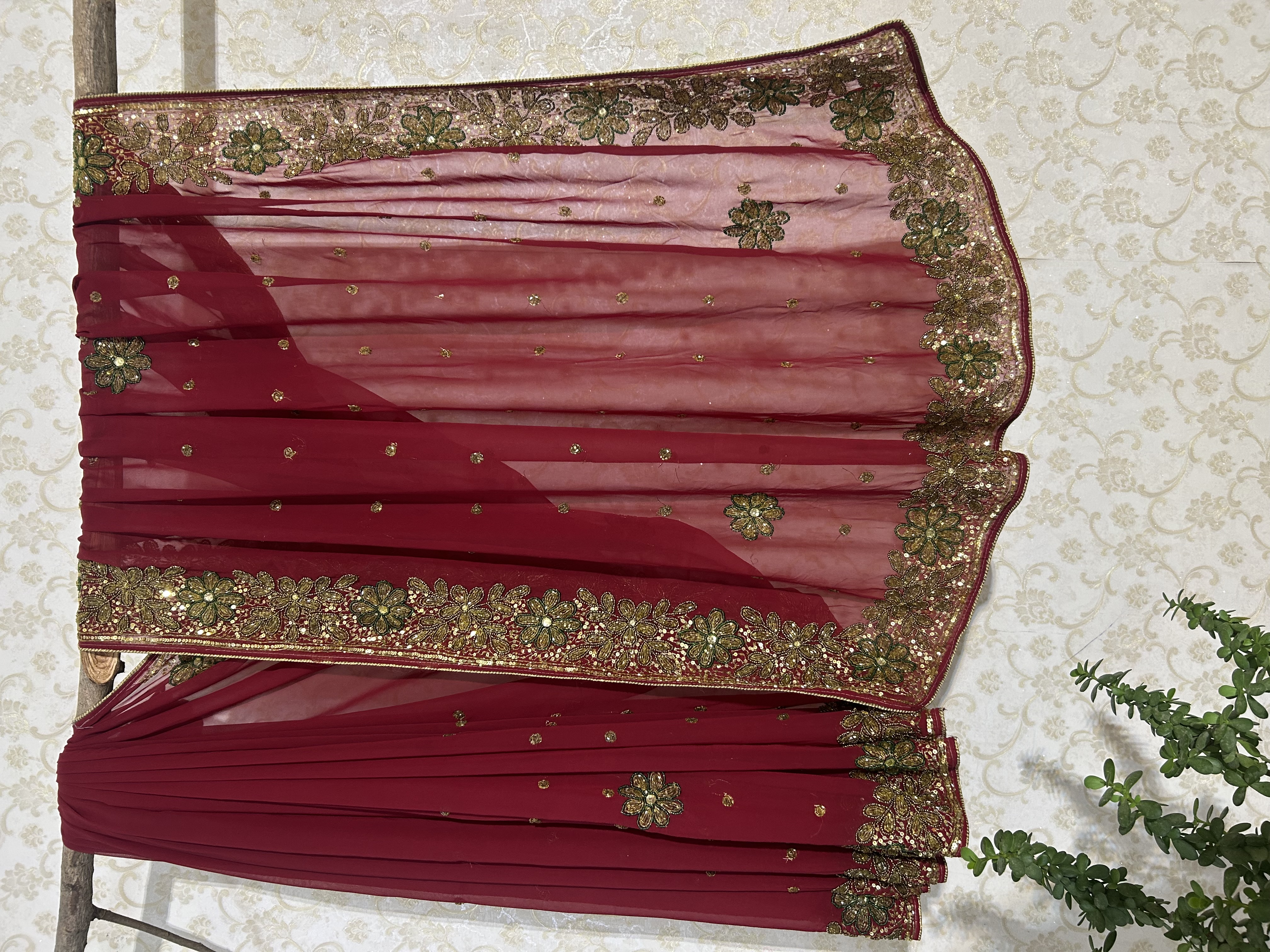 Surkh vintage saree — image 1
