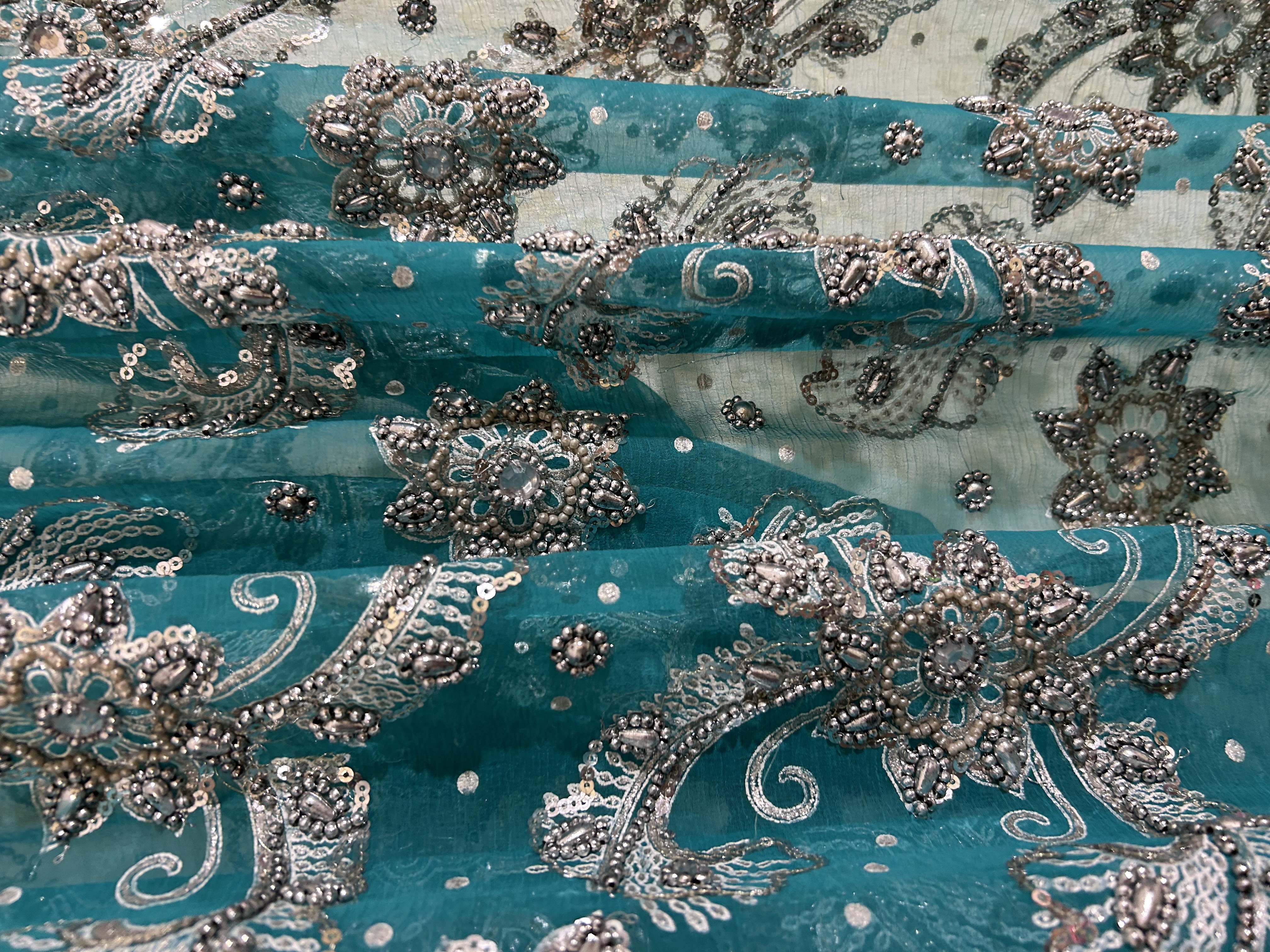 Himaani vintage saree — image 5