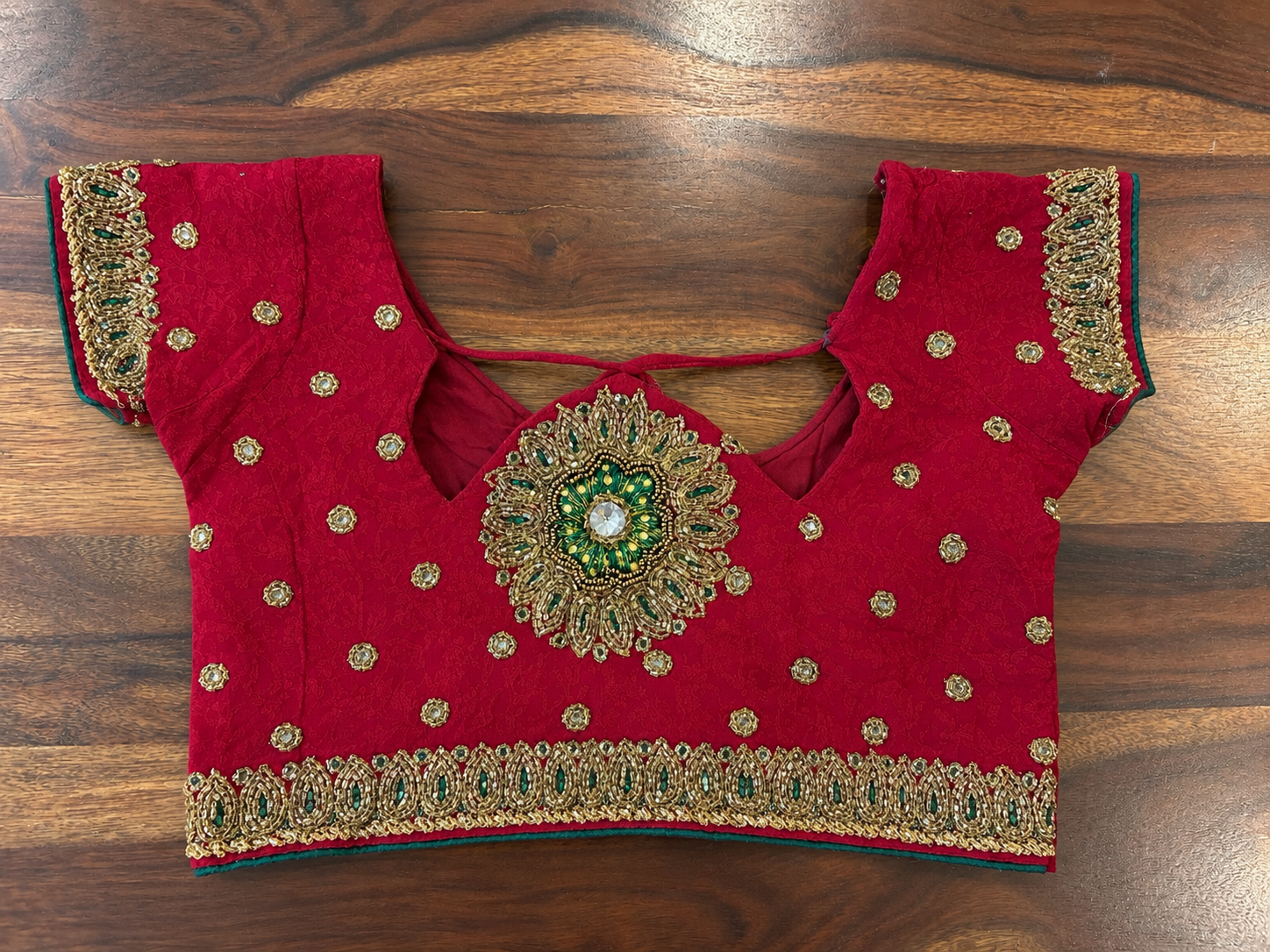 Sindoori vintage saree — image 6