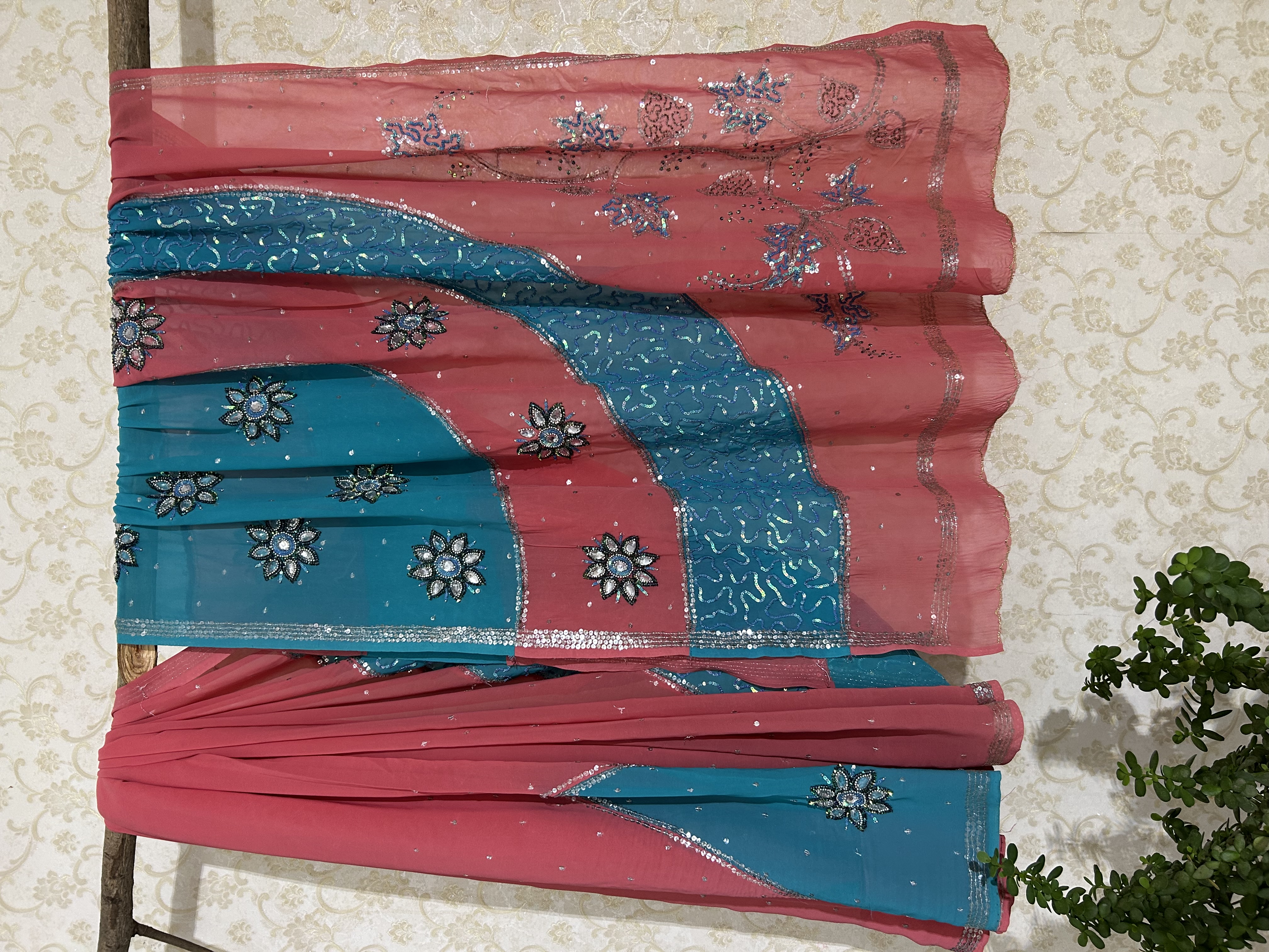 Tropical Rose vintage saree — image 1