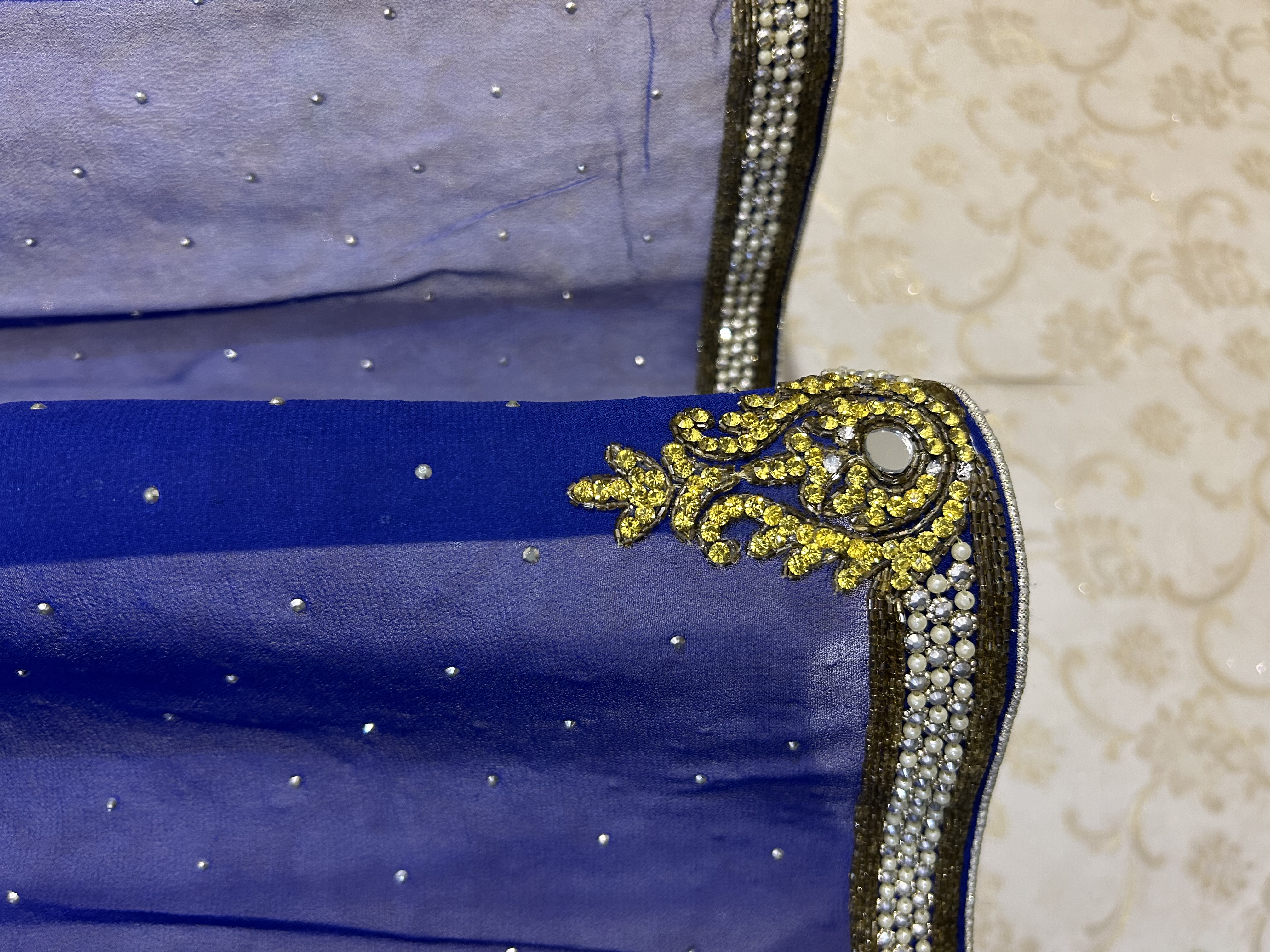 Jhumroo georgette saree — image 5