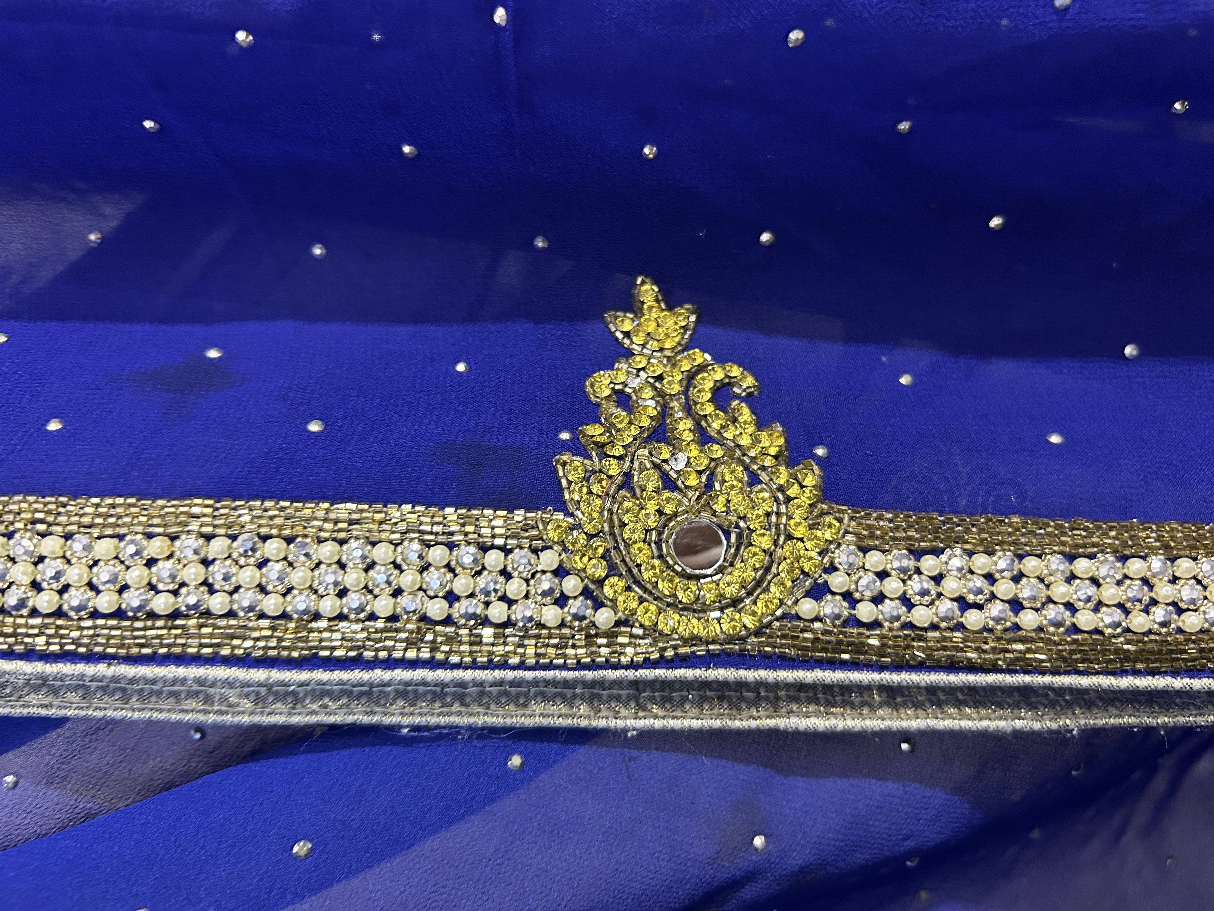 Jhumroo georgette saree — image 4