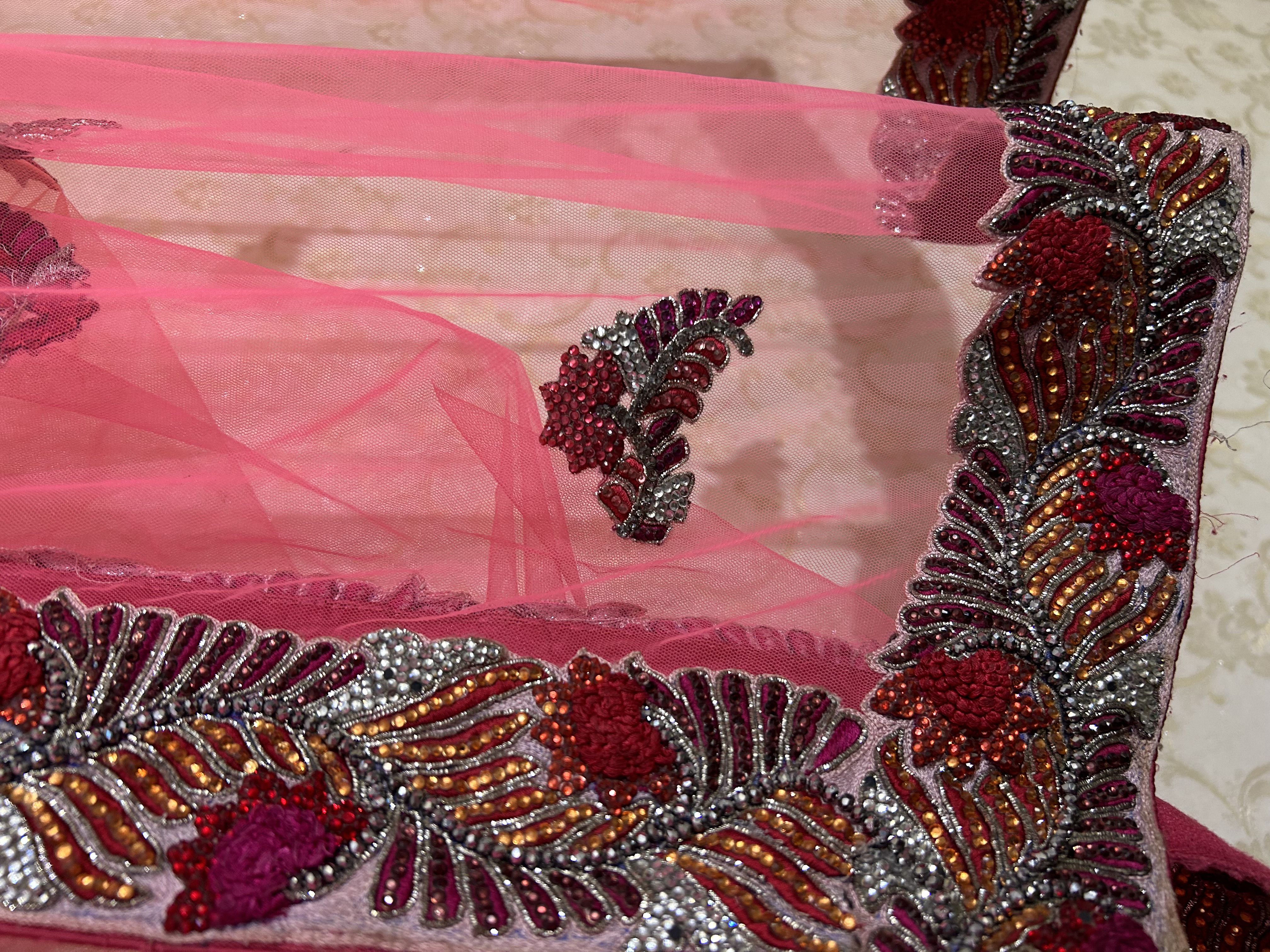 Hot tropic ombre saree — image 3