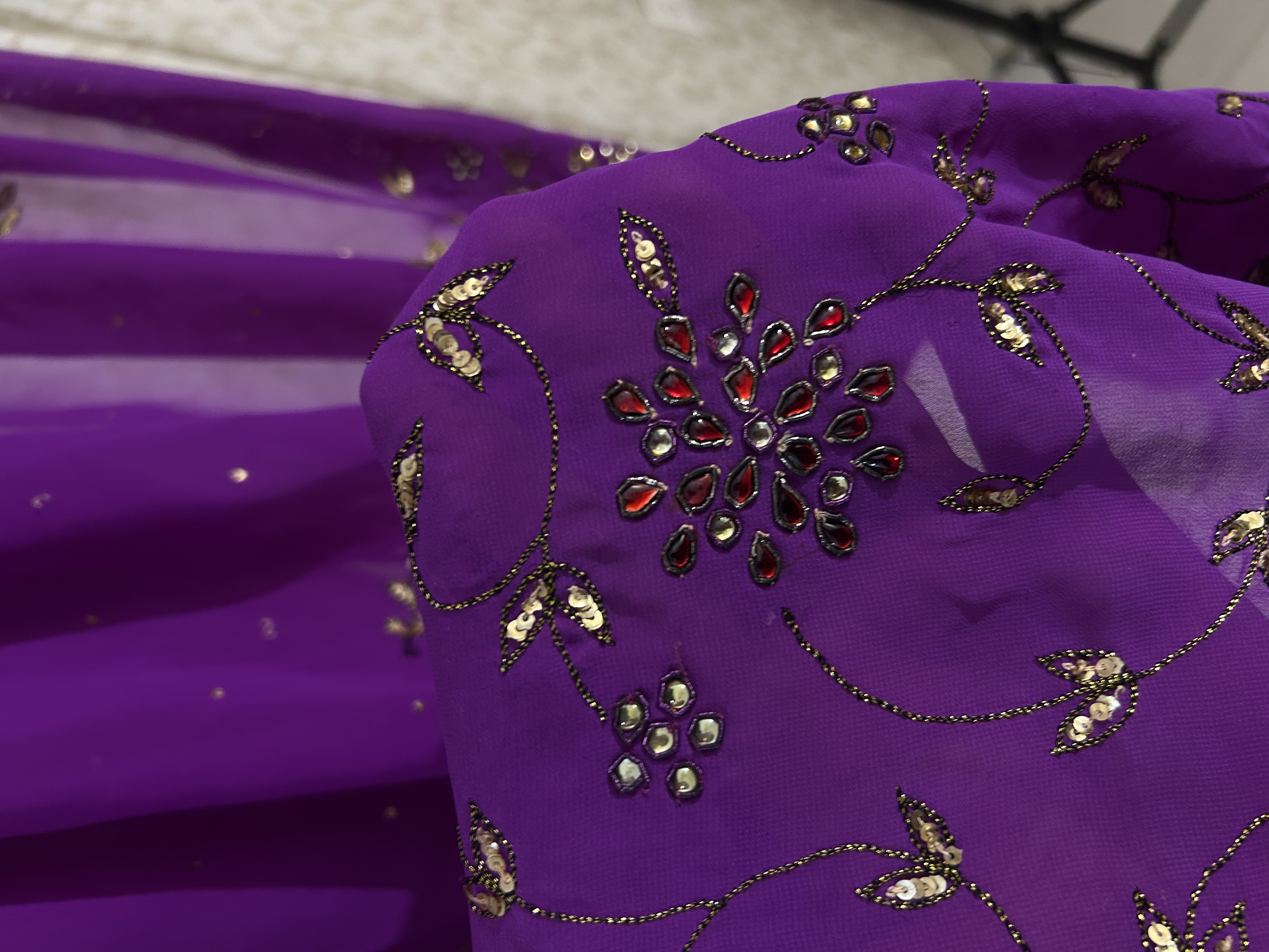Ira embroidered saree — image 4