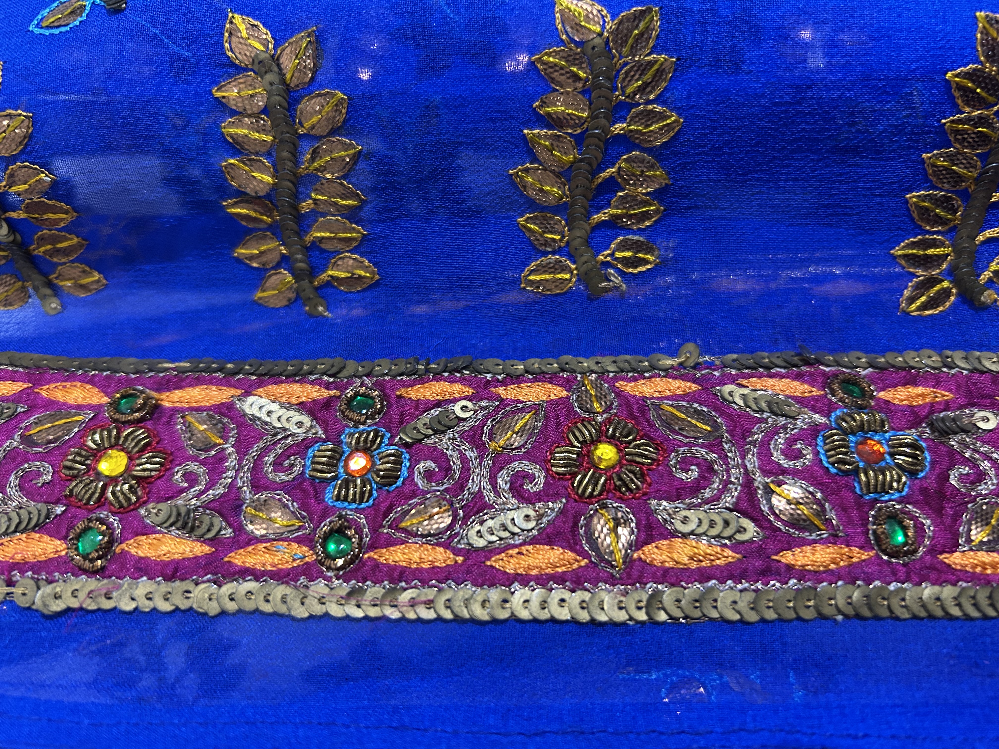 Nilgiri vintage saree — image 5