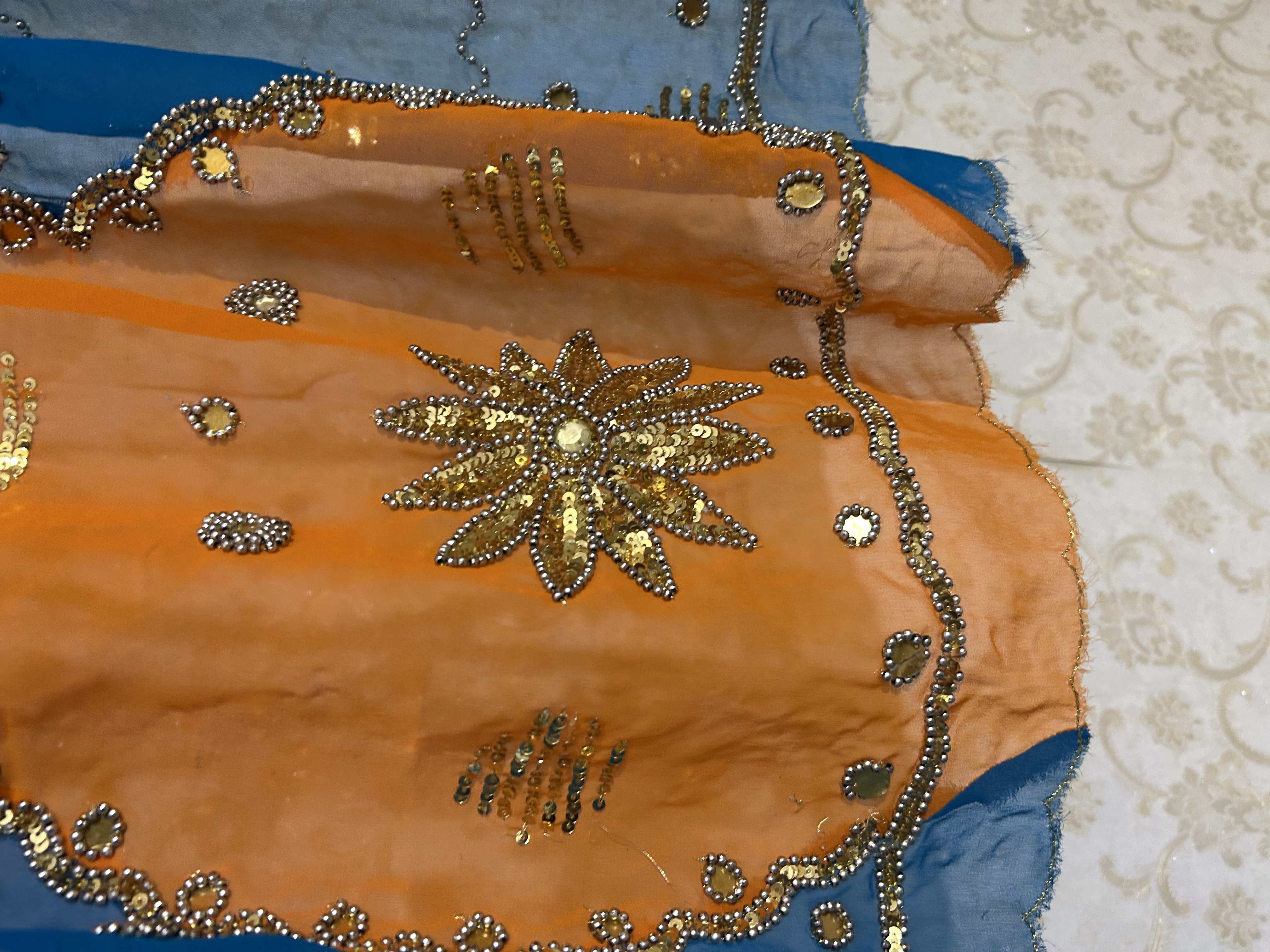 Kashi dual colour saree — image 4