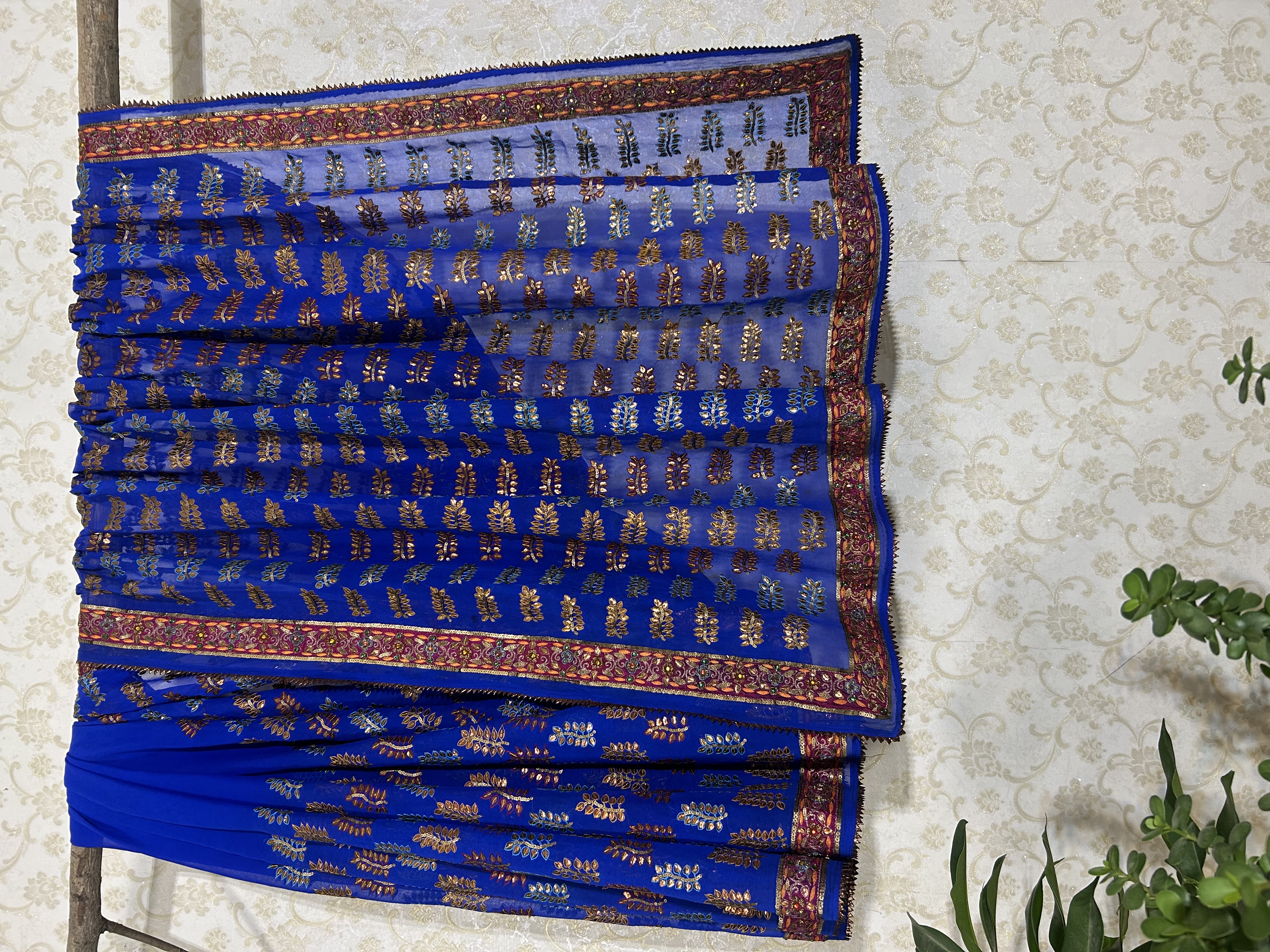 Nilgiri vintage saree — image 1