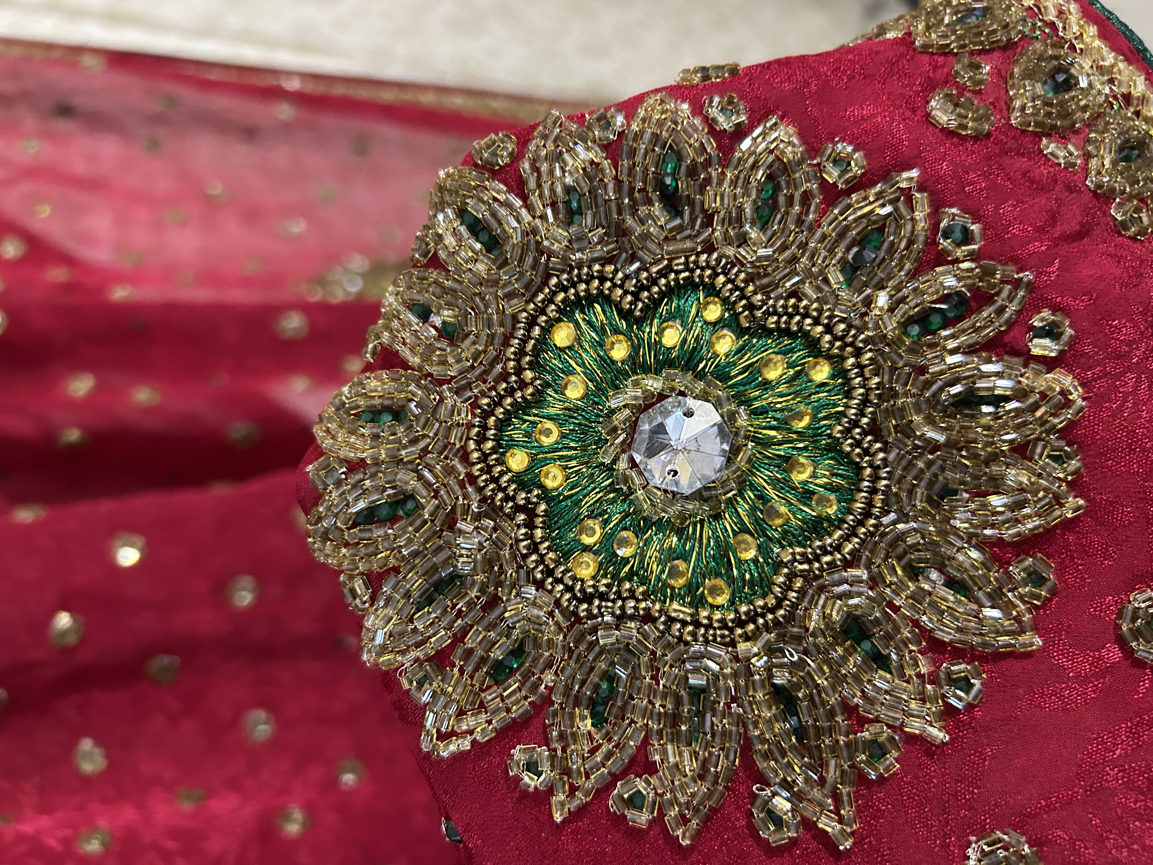 Sindoori vintage saree — image 4