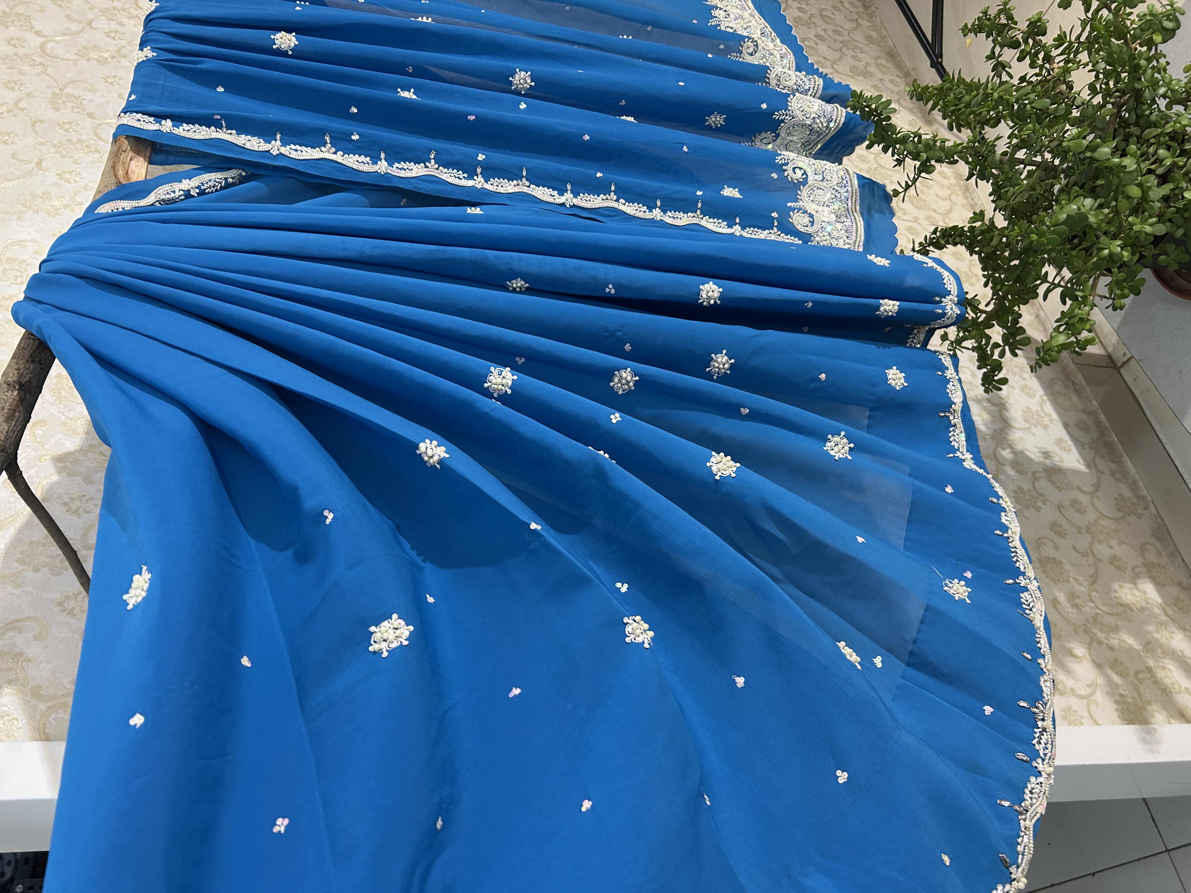 Moti mohini georgette saree — image 2