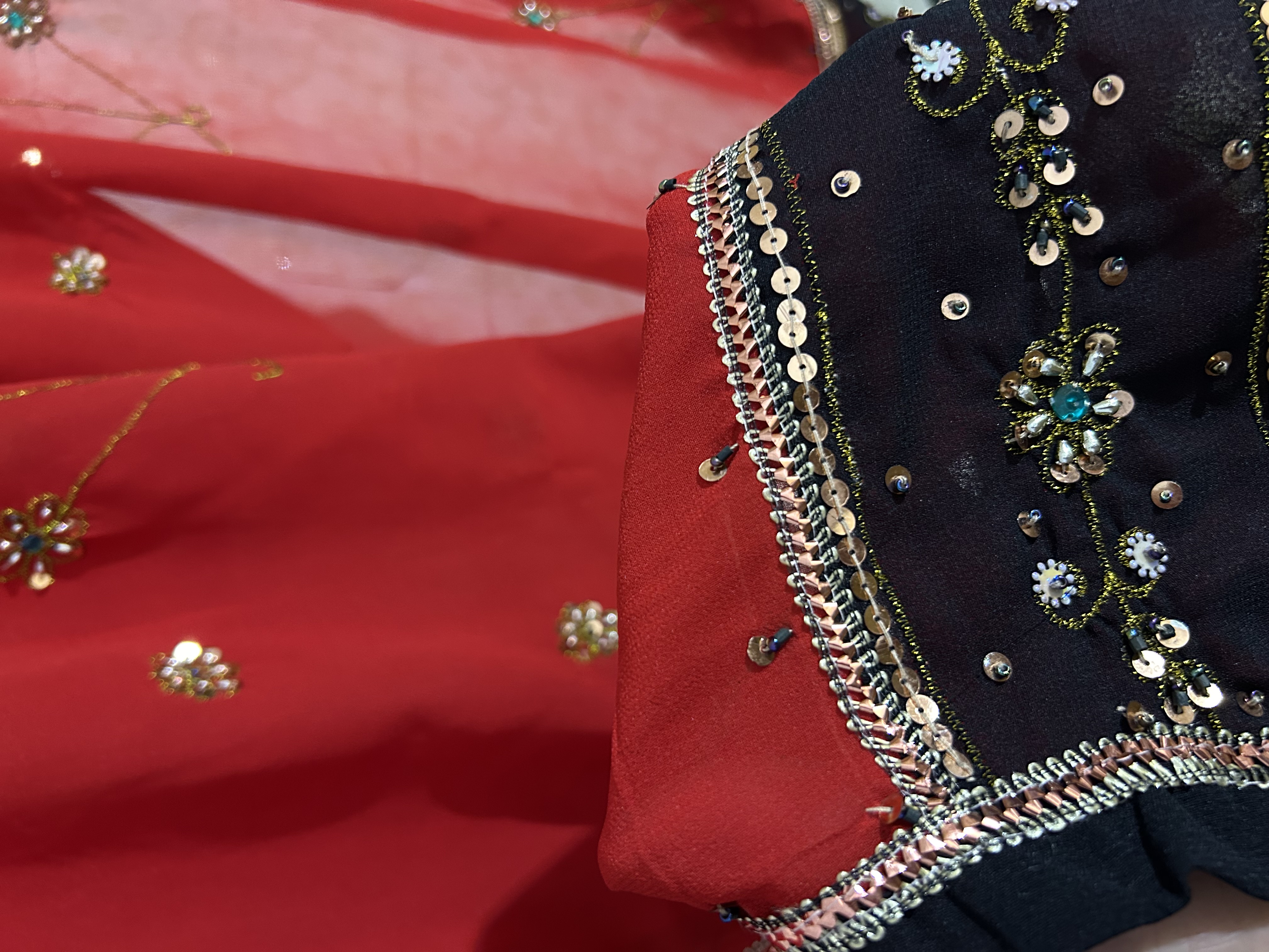 Lalita thread embroidered saree — image 4