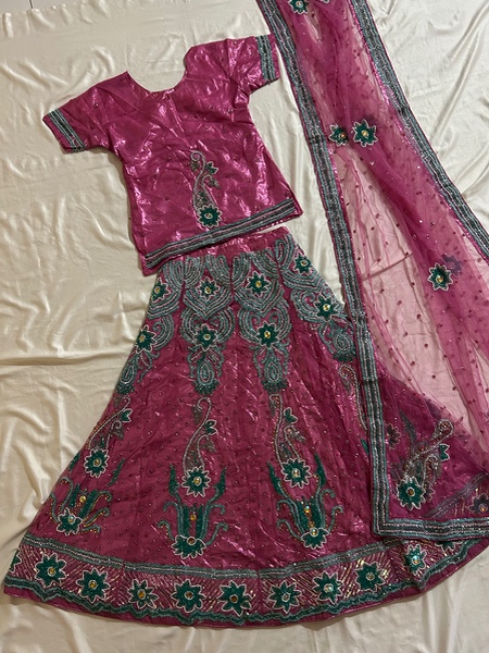 Gulabi lehenga set