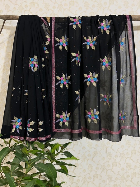 Kaali Gul saree