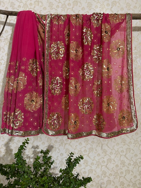 Gulshan embroidered saree