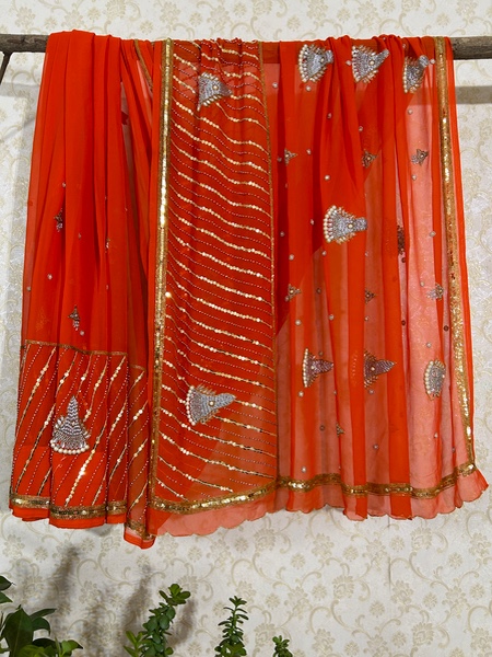 Narangi Adaa saree