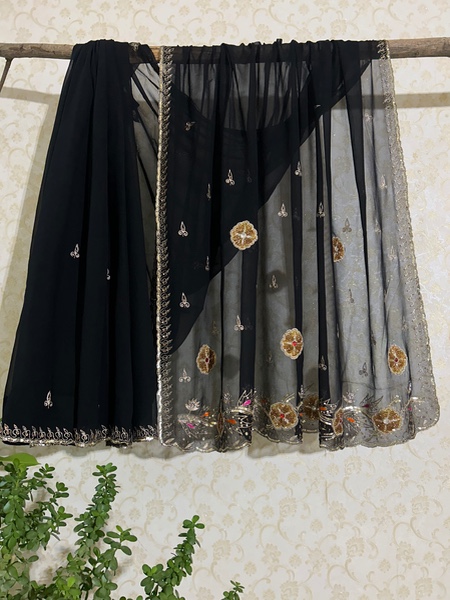 Noir Noor saree