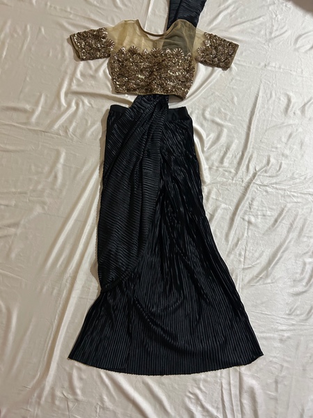Black-gold ready to wear saree
