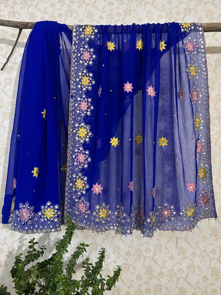 Niloufer vintage saree