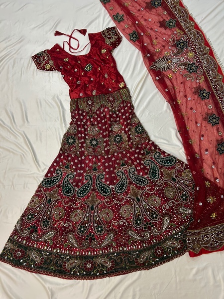 Rahi saheba lehenga set