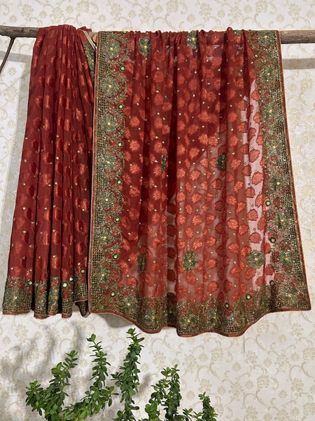 Desi gul vintage saree