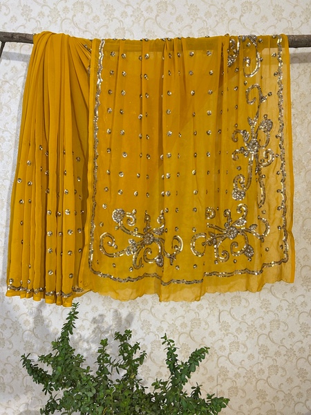 Piliya vintage saree